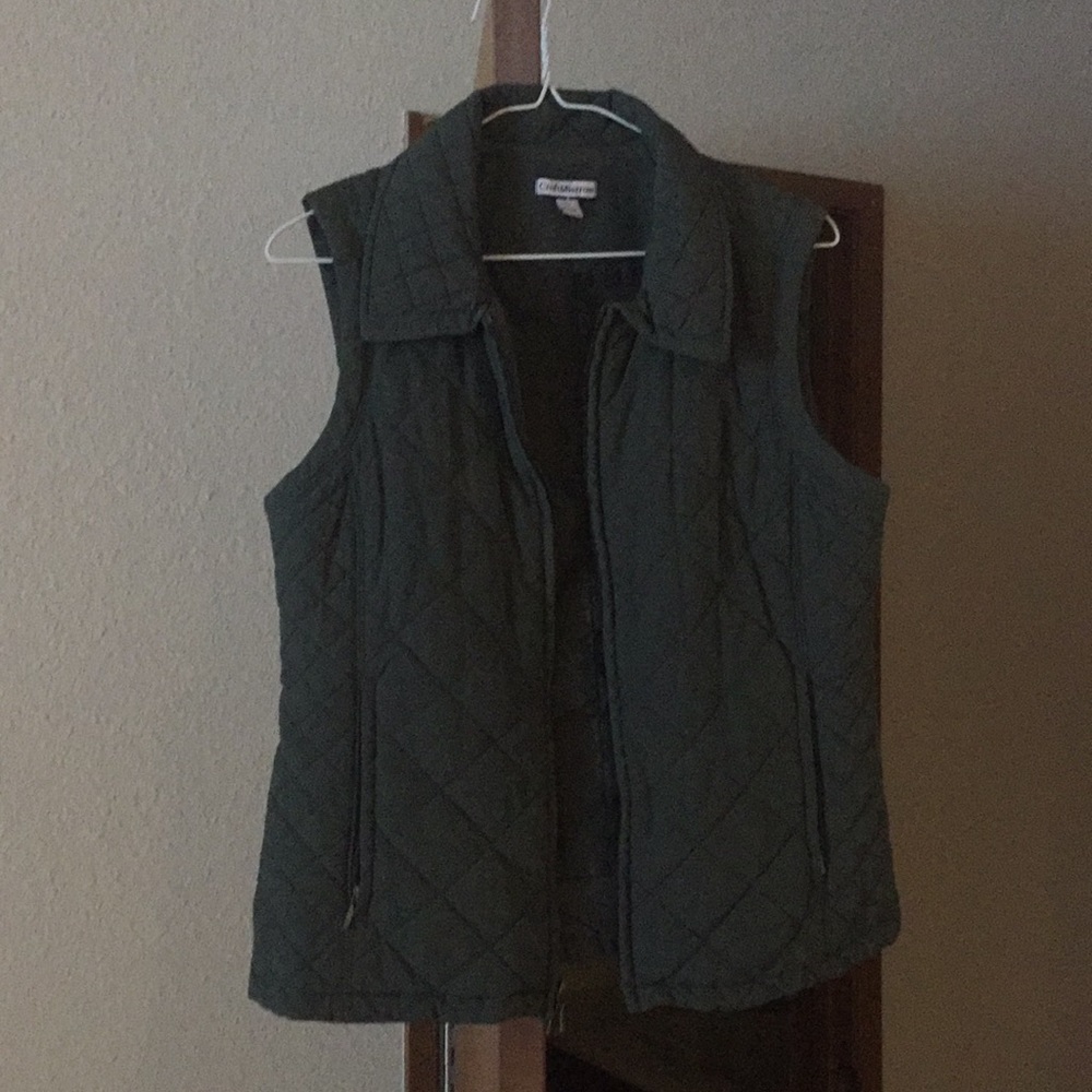 Croft and barrow olive vest